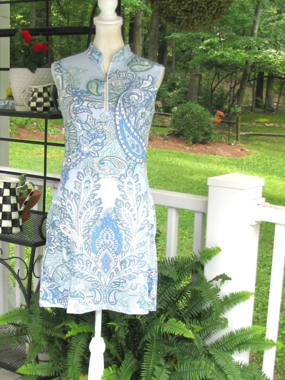 Acegolfs Sleeveless paisley 1/4 zip dress Small has pockets luxury style stretch